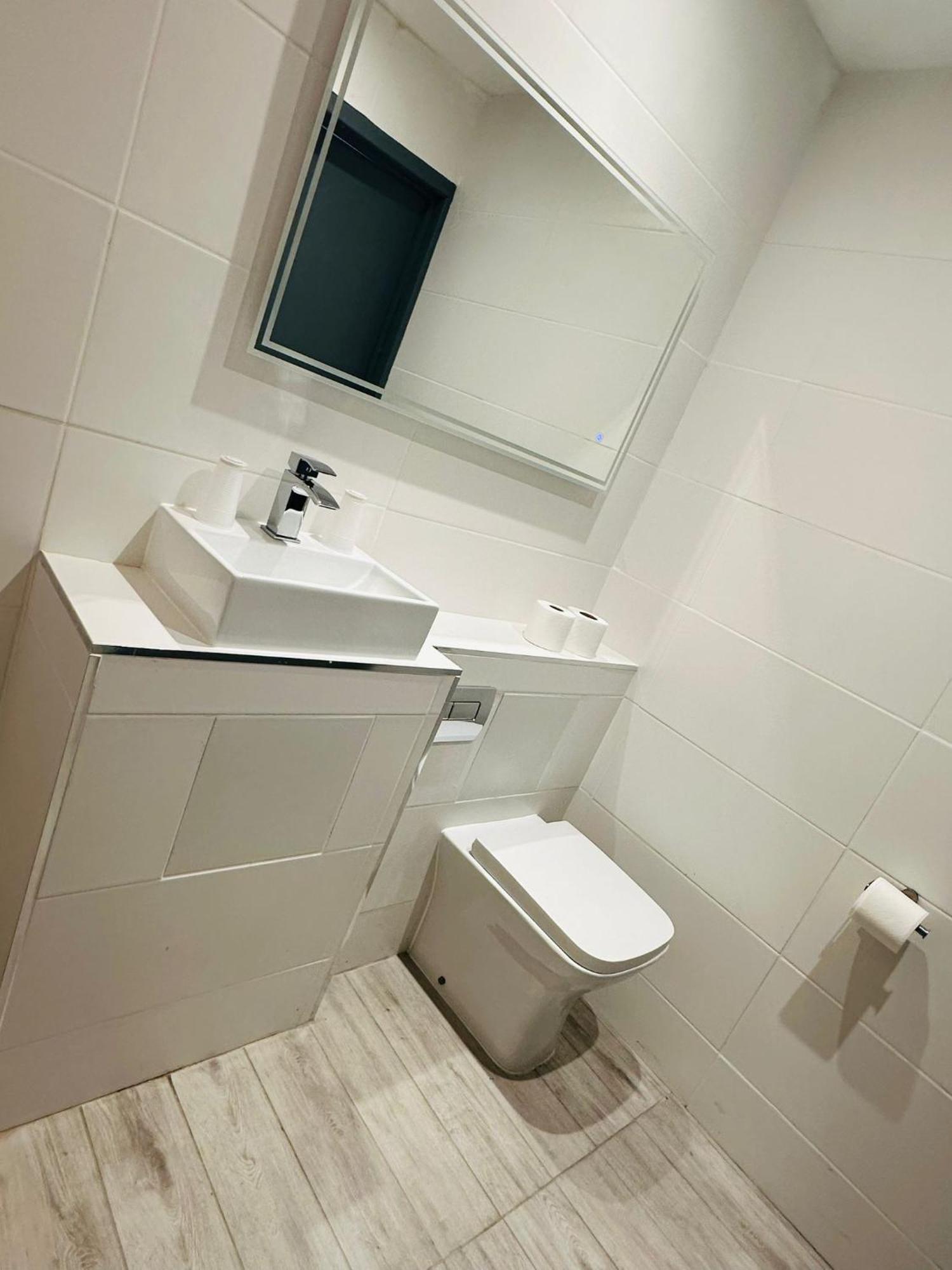 My Motel Glasgow Airport Paisley Bagian luar foto
